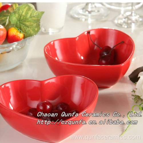 Colored glaze ceramic heart shape snack salad bowl